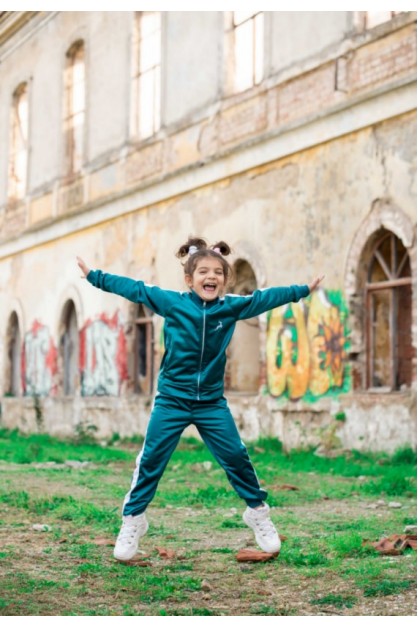 Σμαραγδί Σετ Γυαλιστερής Παιδικής Φόρμας Σμαραγδί Σετ Γυαλιστερής Παιδικής Φόρμας